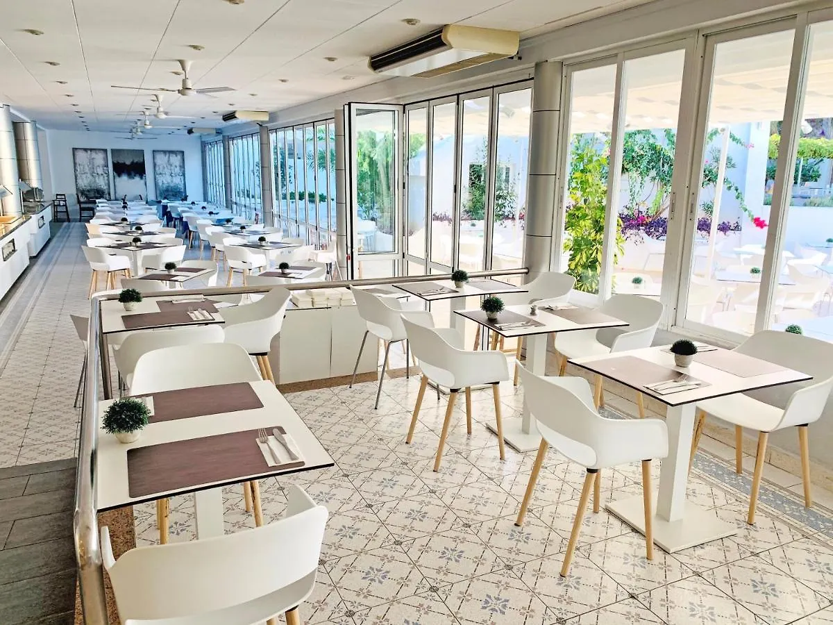 Bluesea Ses Cases D'Or Cala D´Or 4*,