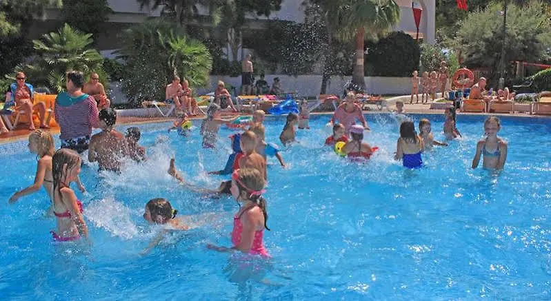 Bluesea Ses Cases D'Or Cala D´Or 4*,